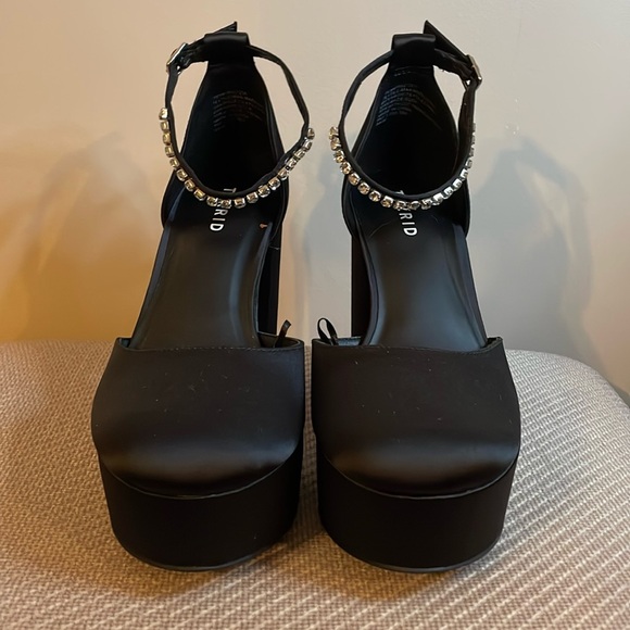 Torrid Black Platform Heels with Rhinestone Ankle Strap - Picture 1 of 6